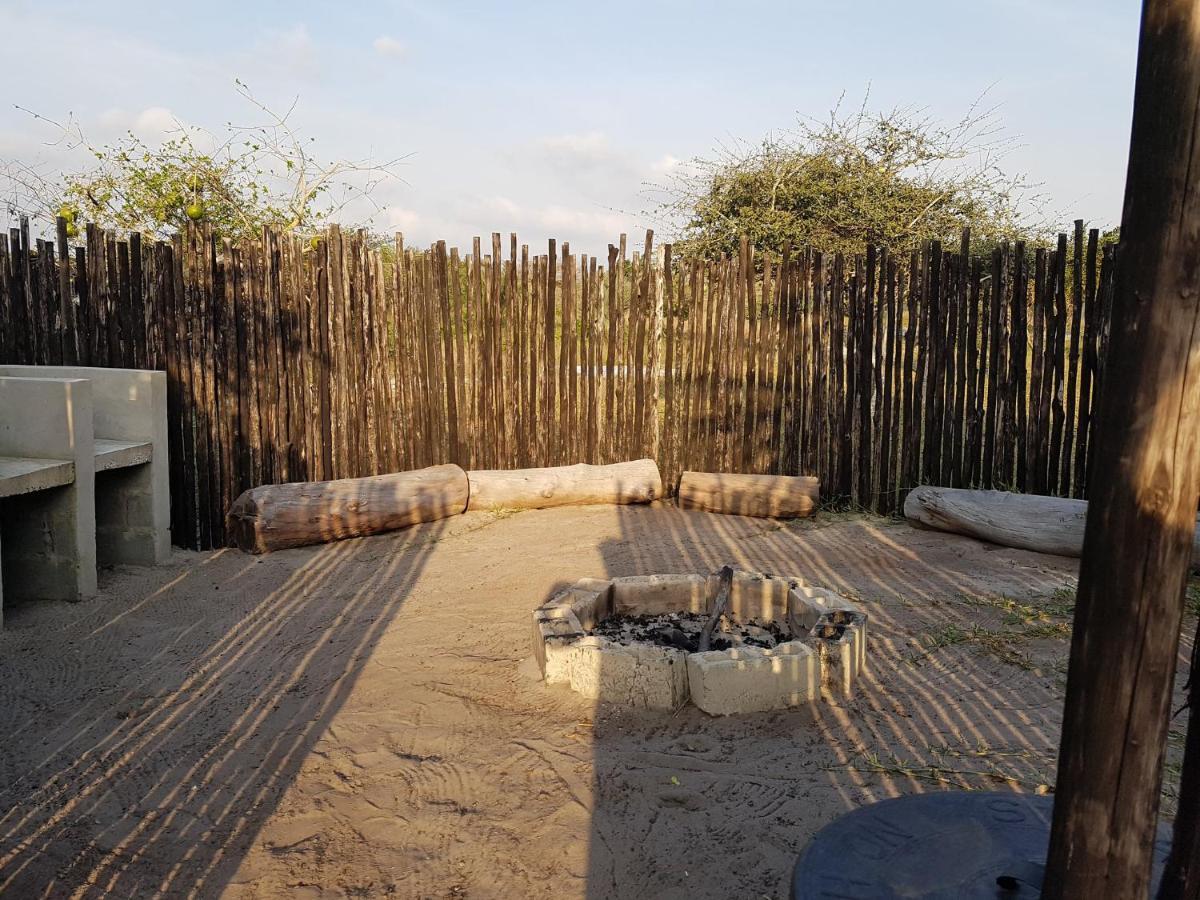 Izulu Eco Lodge Sodwana Bay Exterior photo